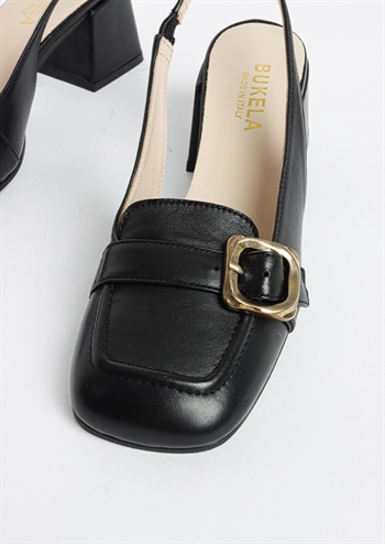Flot klassiske sorte slingback skind sko fra Bukela